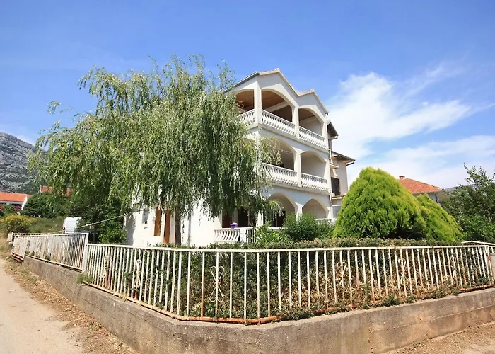 With Parking Space Orebic, Peljesac - 10193 אורביץ