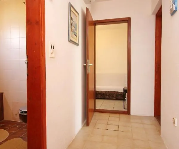 דירה With Parking Space Orebic, Peljesac - 10193 אורביץ